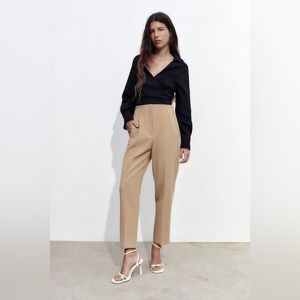 •NWOT• Zara | High-Waisted Pant